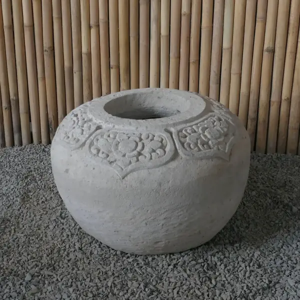 Product image 4 of the product “Balinese style flat round pot, with carving - 70cm Dia., 45 cm Height, Taro sand ”